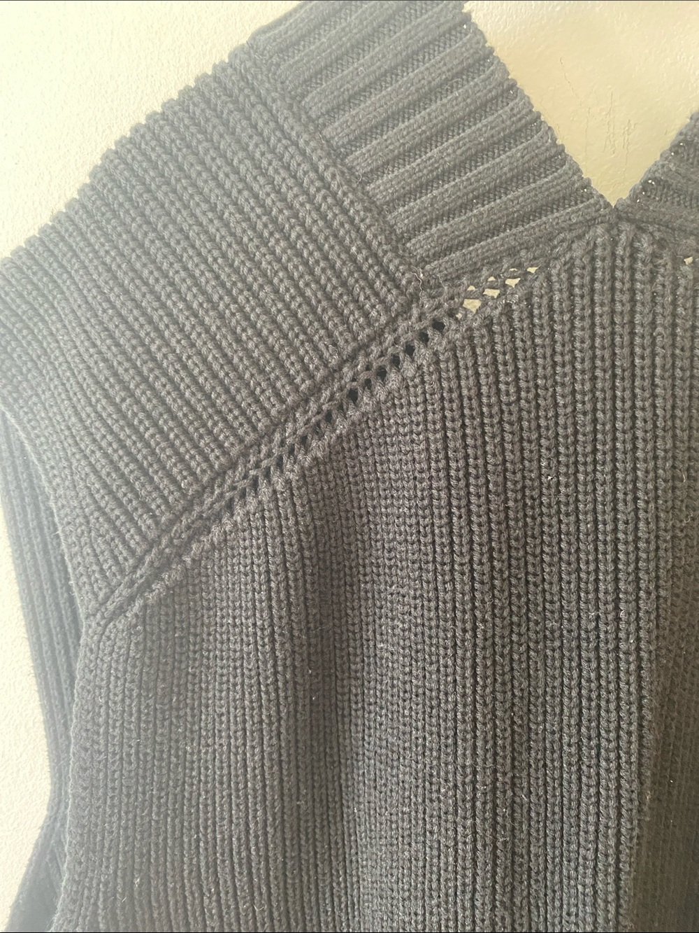 H&M Black Ribbed V-Neck Knit Sweater Vest - Picture 8 of 8